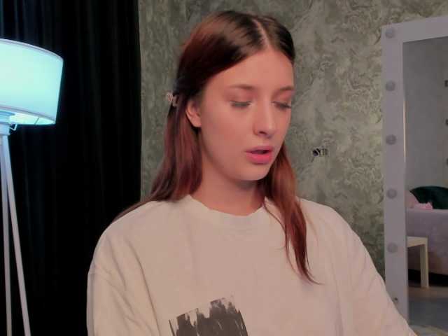 Lisa-Allison online show from August 13, 11:13 am