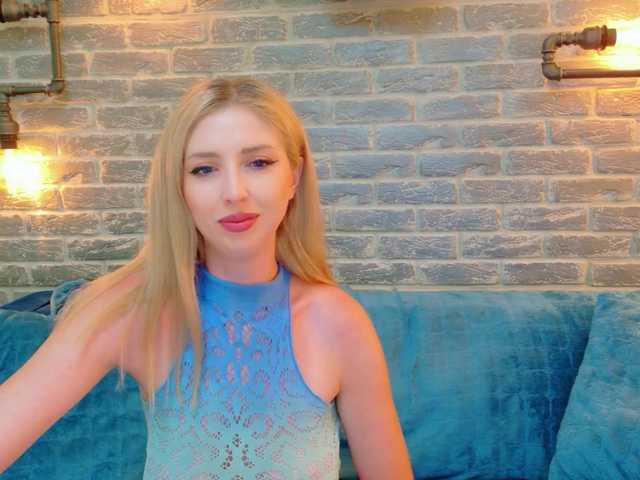 Lisa-Caprice online show from August 12, 6:05 am