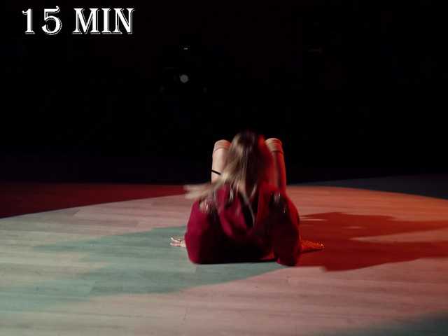 Lisa1225 online show from August 9, 9:27 pm