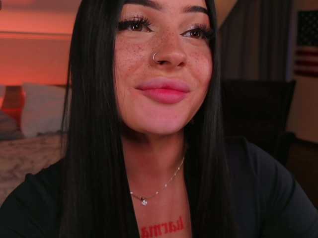 LisaAndDenis online show from August 11, 1:35 pm