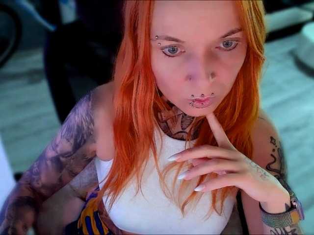 InesModel online show from August 14, 2:21 pm