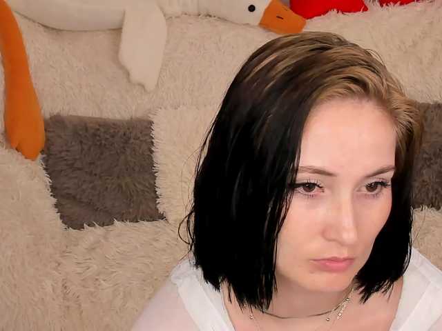 LisaMooore online show from August 4, 1:57 am