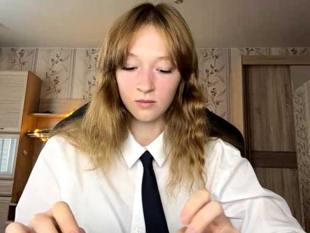 LisaSchroyer online show from August 13, 2:14 am