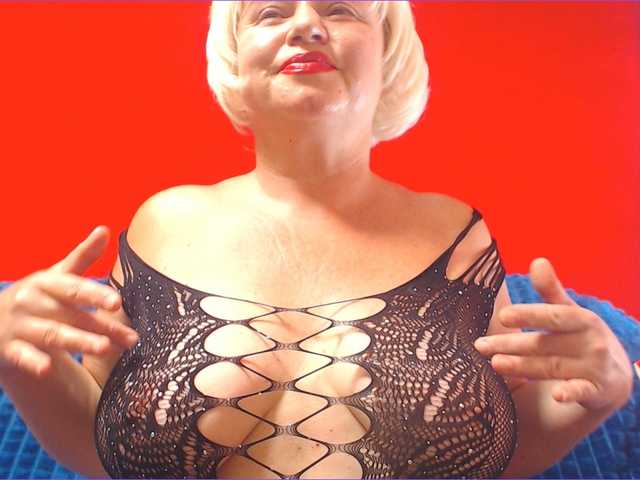 LisaViktoria online show from August 12, 4:37 am