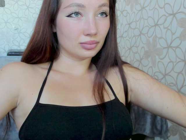 LissaCristal online show from August 10, 11:11 am