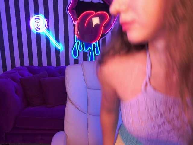 LittleJulii online show from July 27, 2:11 pm