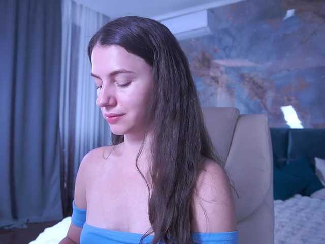 LittleJulii online show from August 13, 10:40 am