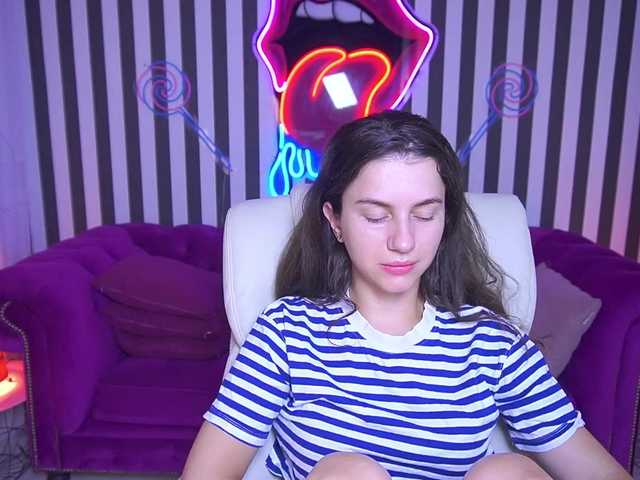 LittleJulii online show from August 13, 5:38 pm