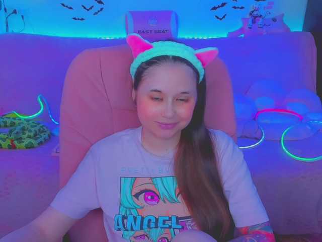 LoliSuccub online show from August 26, 7:10 pm