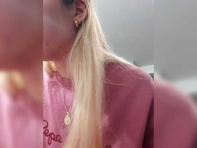  LittleSammy online show from August 15, 12:47 am