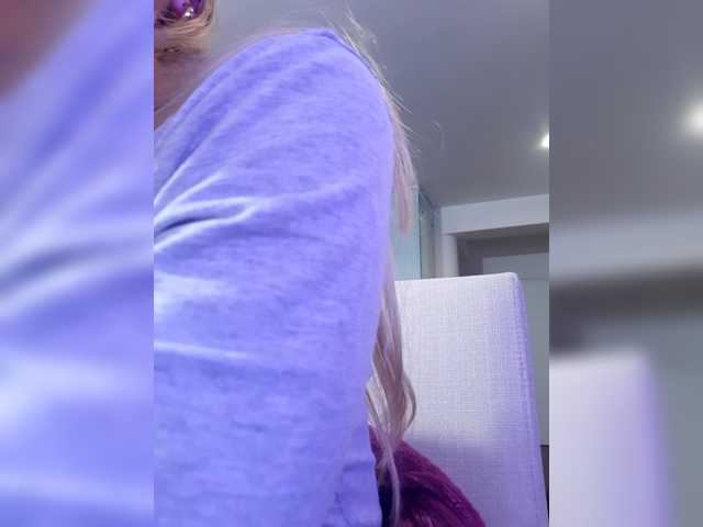  LittleSammy online show from August 15, 7:23 am