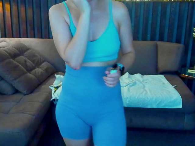 Livia-Shy online show from August 7, 11:10 am