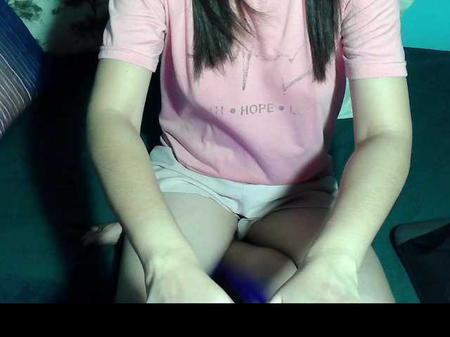 LizBeth23 online show from August 15, 4:38 am