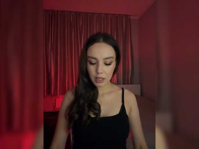 LizaKing online show from August 6, 7:13 pm