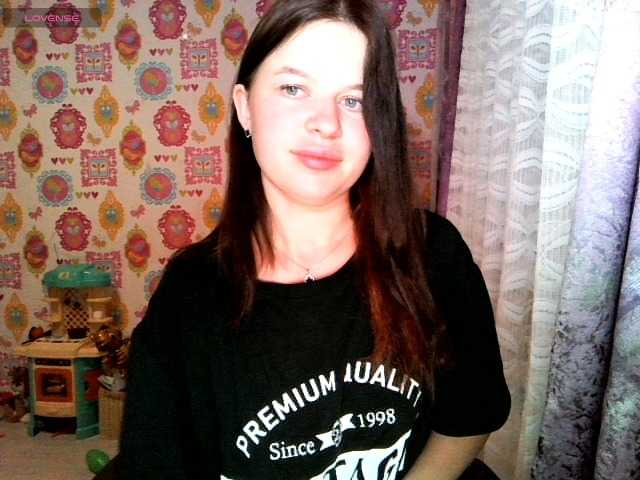 Lizagreii online show from August 8, 5:13 pm