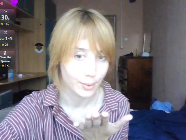 Lizamiillss online show from August 3, 2:57 pm