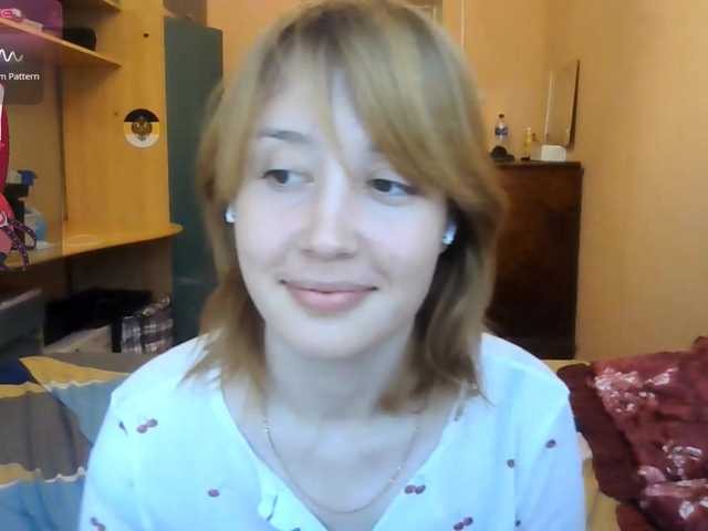 Lizamiillss online show from August 4, 3:20 pm