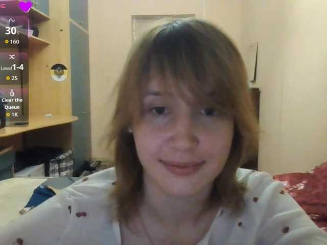 Lizamiillss online show from August 5, 6:39 pm
