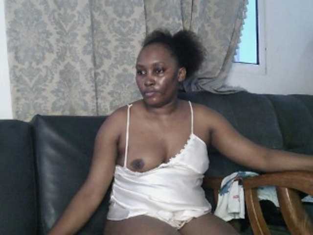 Lizcutie1 online show from July 12, 6:31 am