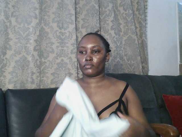 Lizcutie1 online show from August 11, 6:26 am