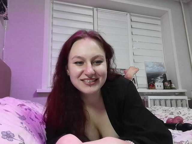 LoiseLovetto online show from August 2, 3:41 pm