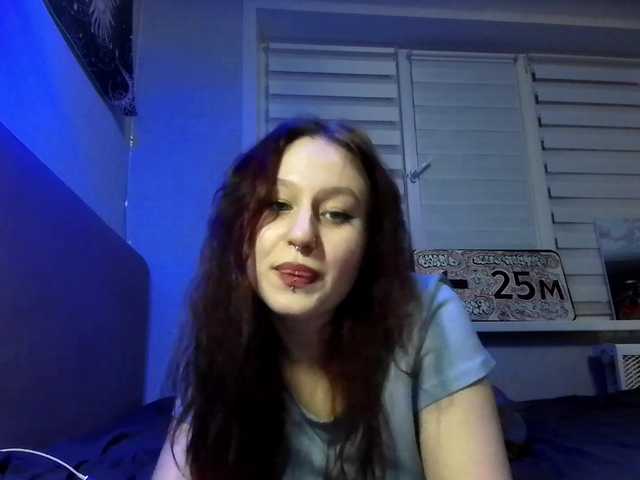 LoiseLovetto online show from August 3, 6:04 pm