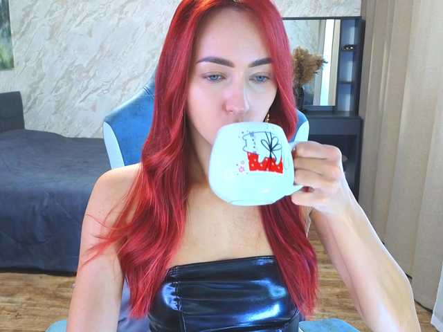 LolaLaLol online show from September 2, 7:32 am