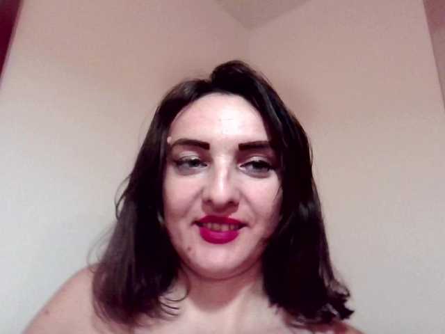 Maysia online show from September 6, 9:10 pm