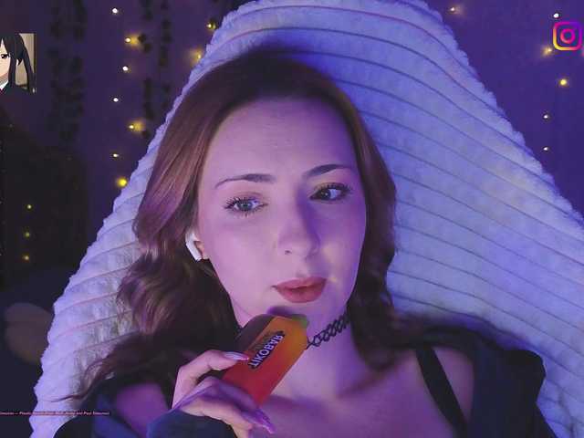 LollyGirlMoon online show from July 18, 12:55 am
