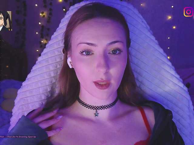 LollyGirlMoon online show from July 24, 10:02 pm