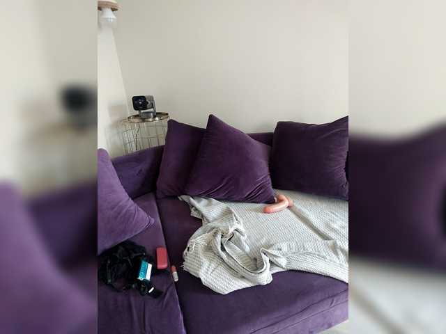 Loloshka222 online show from August 5, 2:37 pm