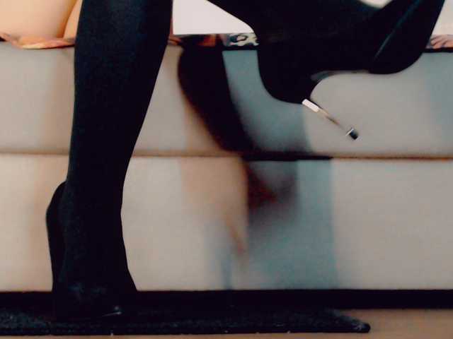  LORDESSA  online show from April 11, 3:12 pm