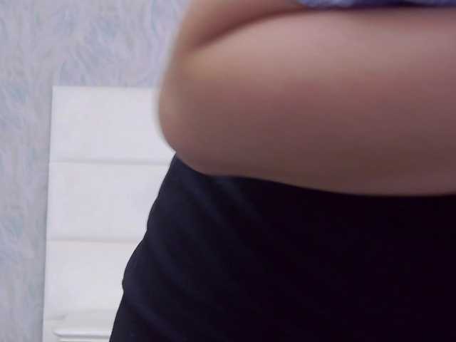 LoreneMoonlight online show from August 12, 9:17 pm