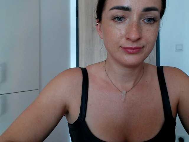 LorennePlay online show from August 5, 4:38 pm