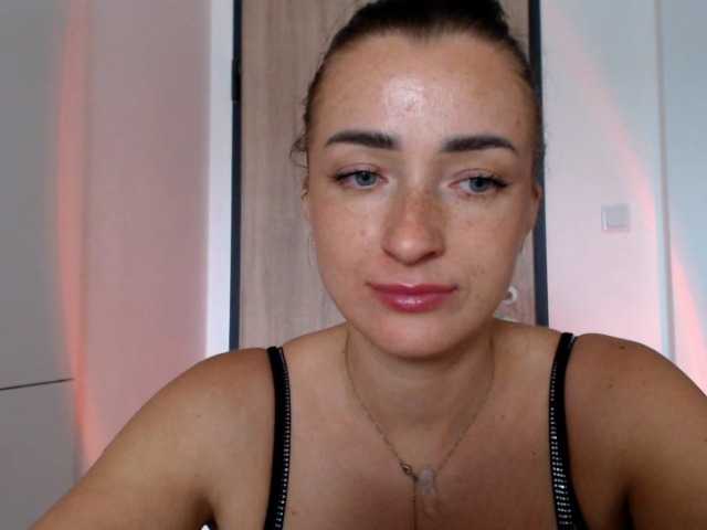 LorennePlay online show from August 18, 8:31 am