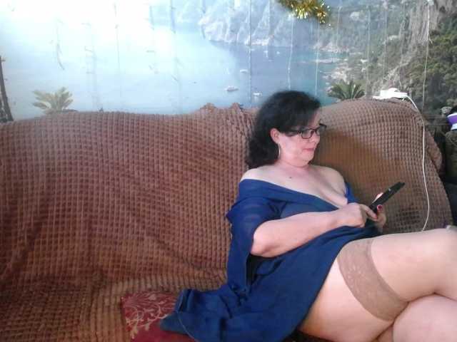Lori20 online show from August 6, 3:33 pm