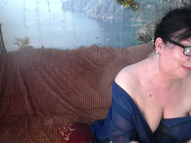 Lori20 online show from August 12, 1:46 pm
