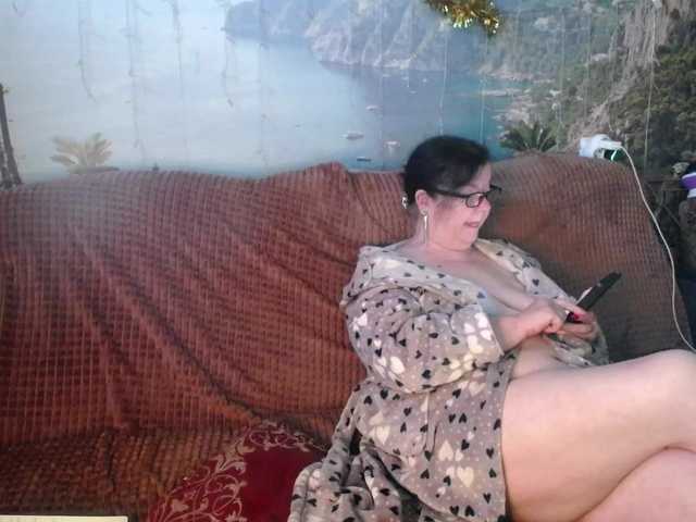 Lori20 online show from August 14, 4:05 am