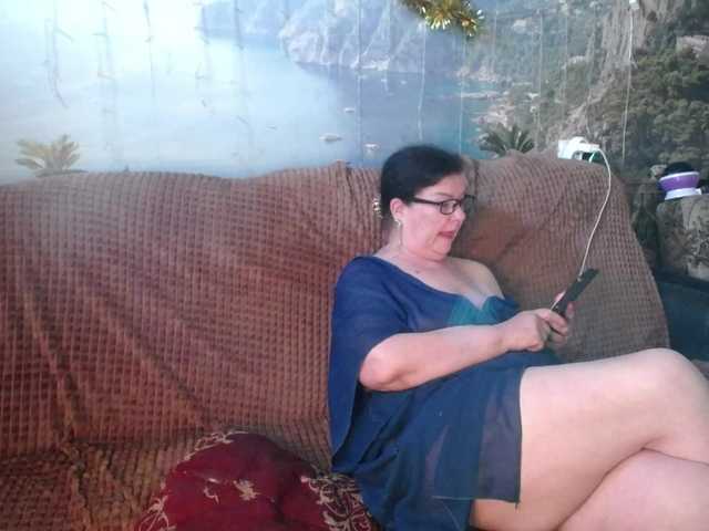 Lori20 online show from August 15, 2:32 pm
