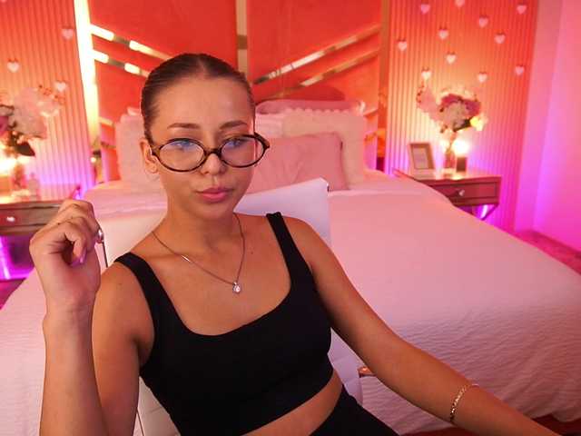 LoveeDove online show from August 14, 10:19 am