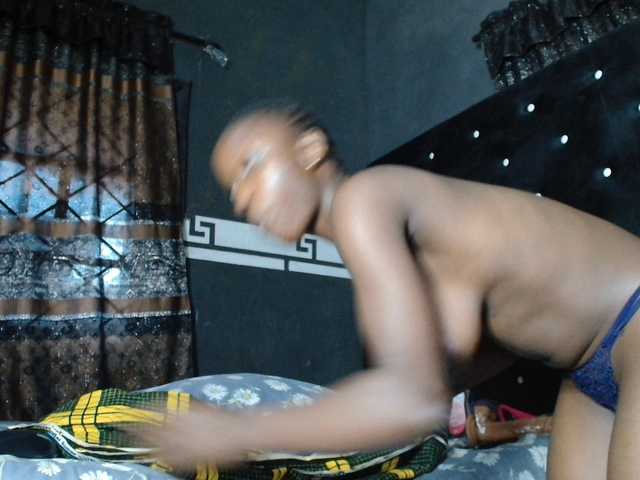 Lovely901 online show from August 12, 7:33 am