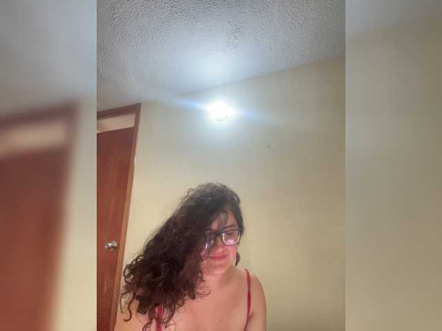 LuanaPowerful online show from August 6, 8:52 pm