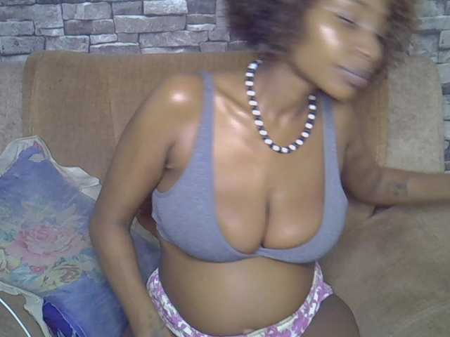 Lubicharm online show from August 11, 4:53 pm