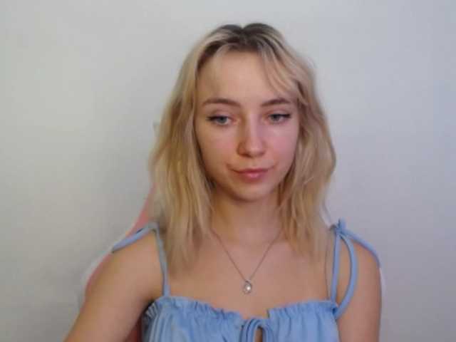 LuciaGlow online show from July 25, 7:56 am