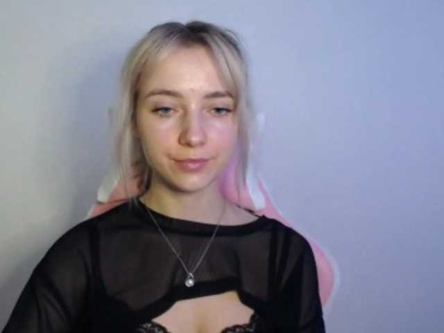 LuciaGlow online show from July 27, 10:21 am