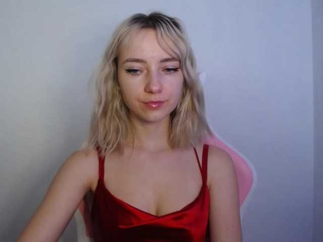 LuciaGlow online show from July 28, 6:41 am