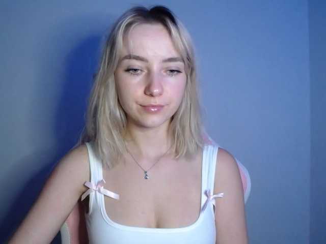 LuciaGlow online show from July 31, 6:13 pm