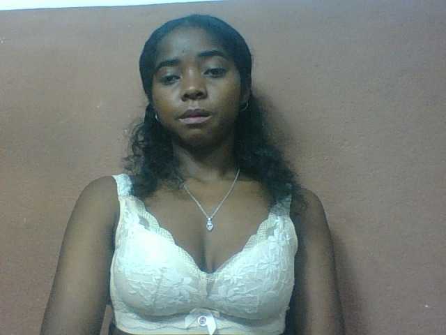 Luciah1 online show from August 9, 7:09 am