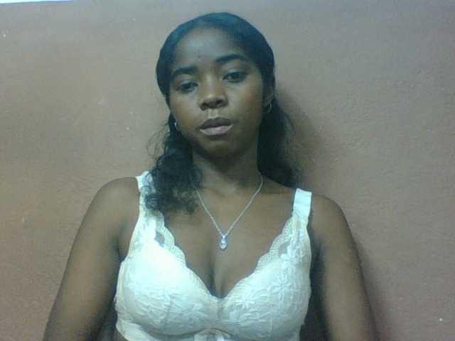 Luciah1 online show from August 9, 9:54 am
