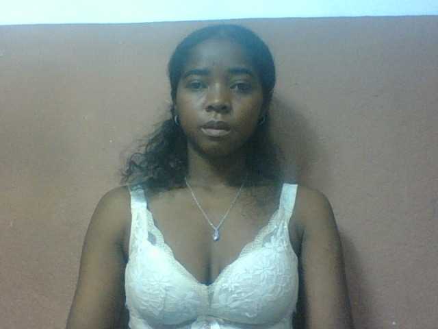 Luciah1 online show from August 10, 5:09 am